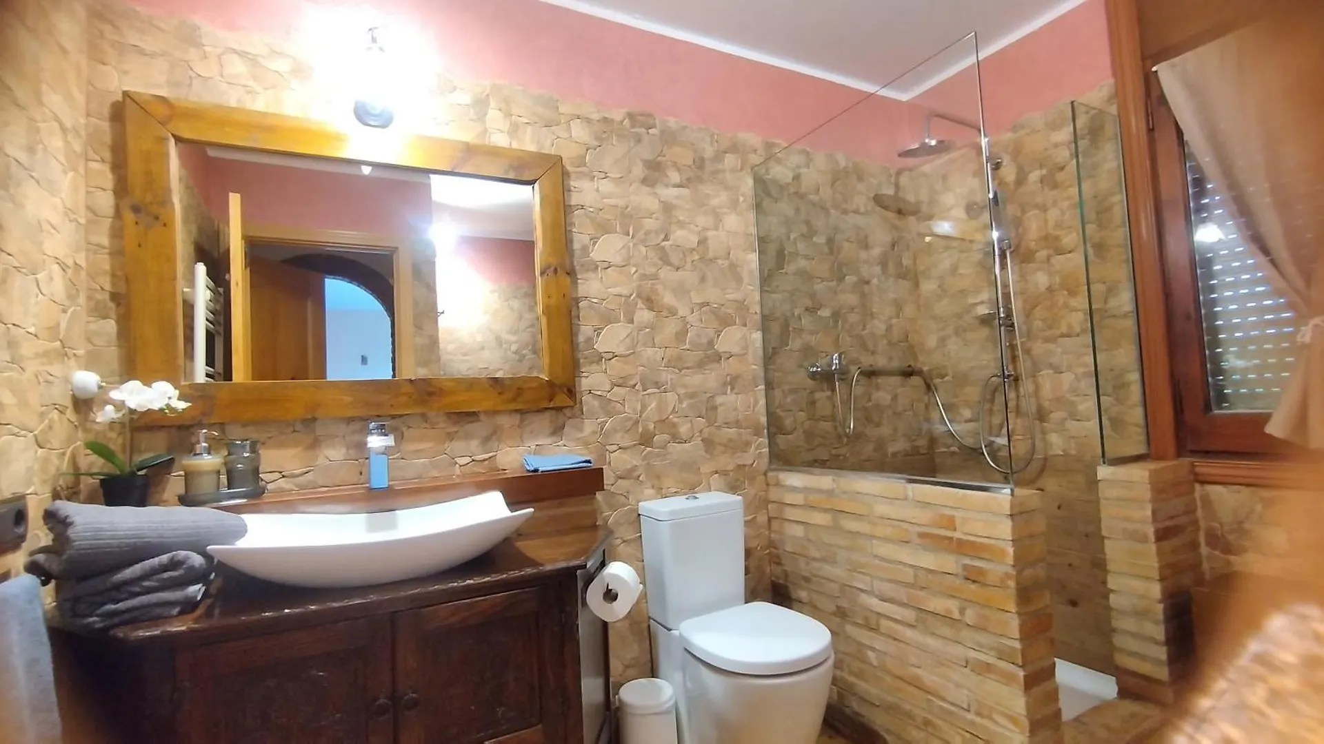 L'Arboc Villa Vall-Llobrega Spanien