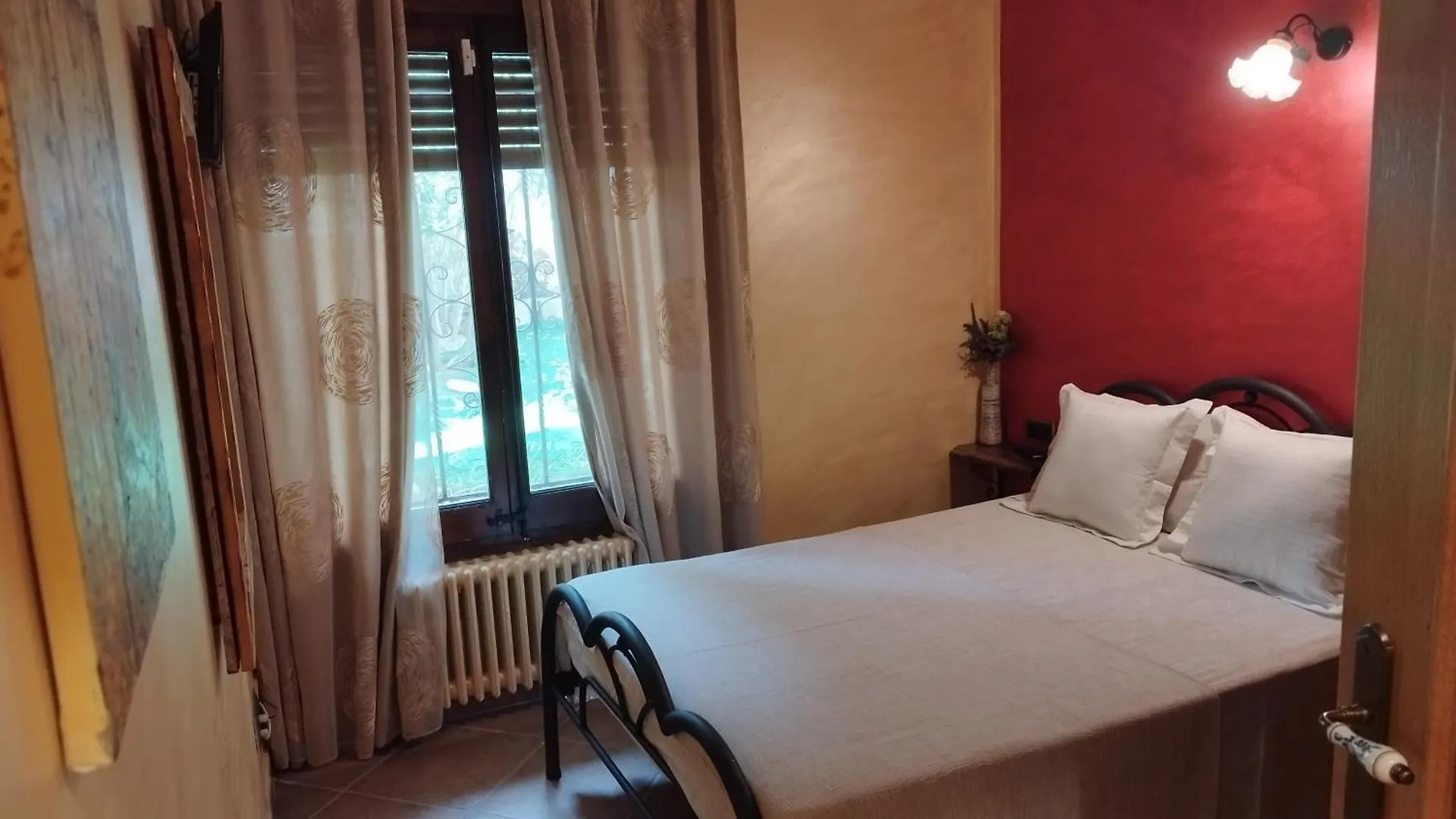 L'Arboc Villa Vall-Llobrega 0*,  Spain